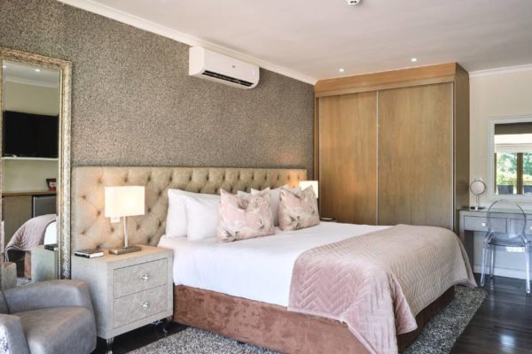 modern pink bedroom